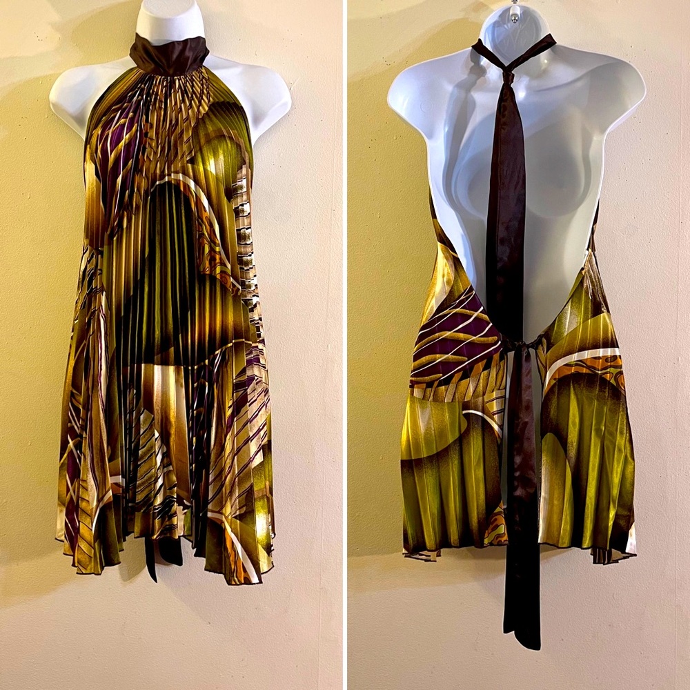 Pleated Tie Back Backless Satin Top - Picture 5 of 7